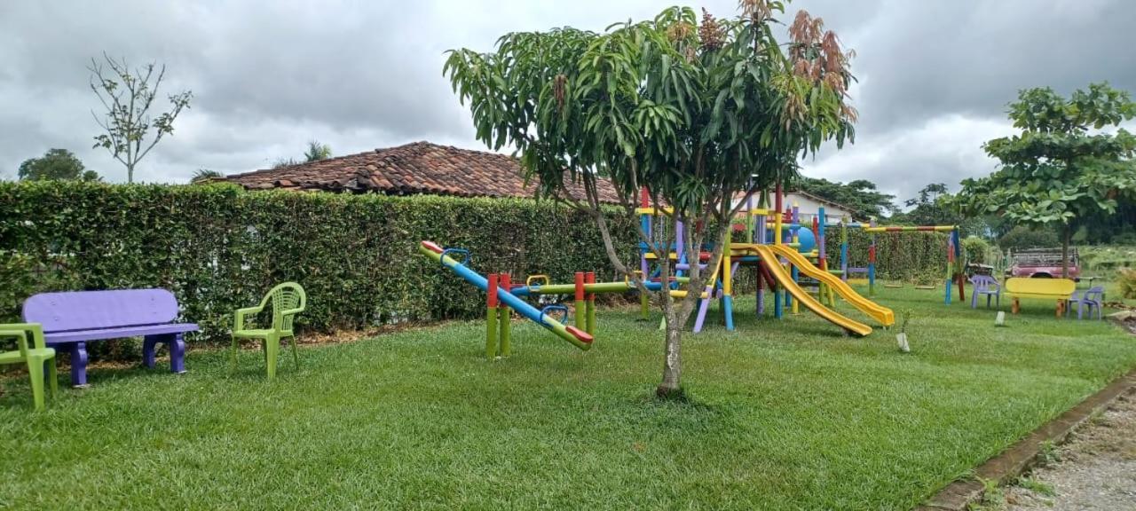 Finca Hotel El Saman De Alto Bonito Montenegro Dış mekan fotoğraf
