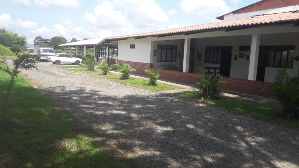 Finca Hotel El Saman De Alto Bonito Montenegro Dış mekan fotoğraf