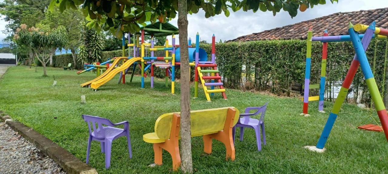 Finca Hotel El Saman De Alto Bonito Montenegro Dış mekan fotoğraf